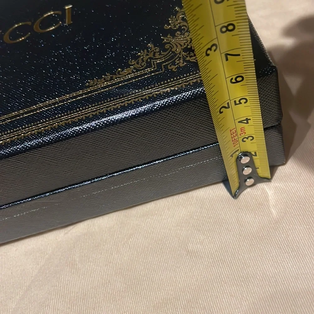 Gucci Lux black box. With interior bag - Picture 3 of 6